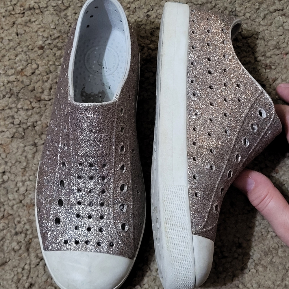 Native Jefferson Silver Glitter Slip On J3